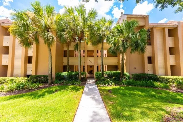 MLS: O6045171 Condo For Sale