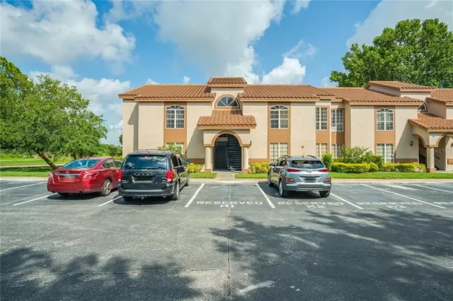 MLS: O6045182 Condo For Sale