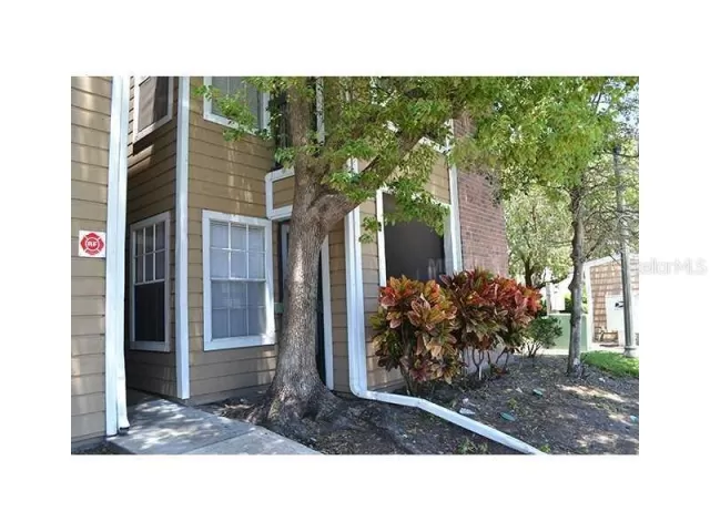 MLS: O6045704 Condo For Sale