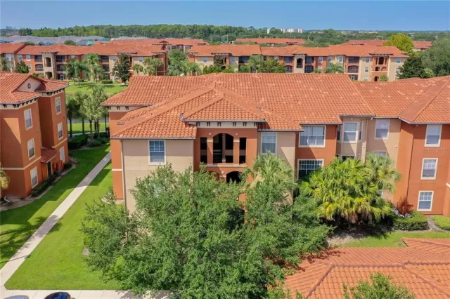 MLS: O6045870 Condo For Sale