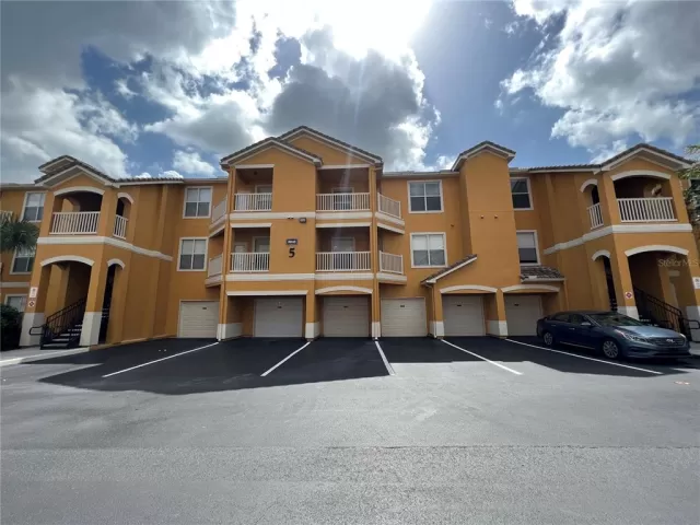 MLS: O6045893 Condo For Sale