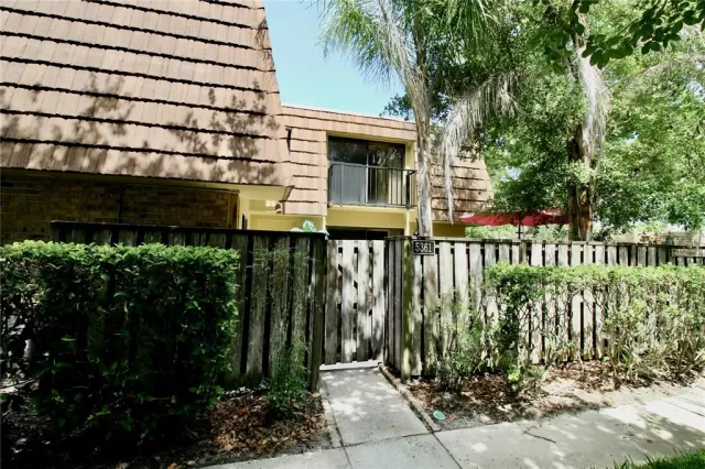 MLS: O6046104 Condo For Sale