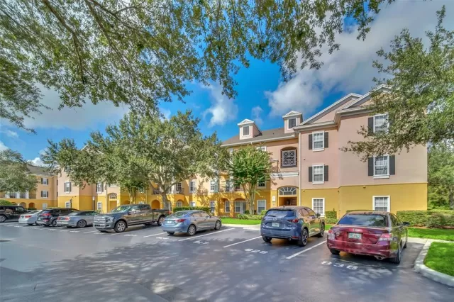 MLS: O6046663 Condo For Sale