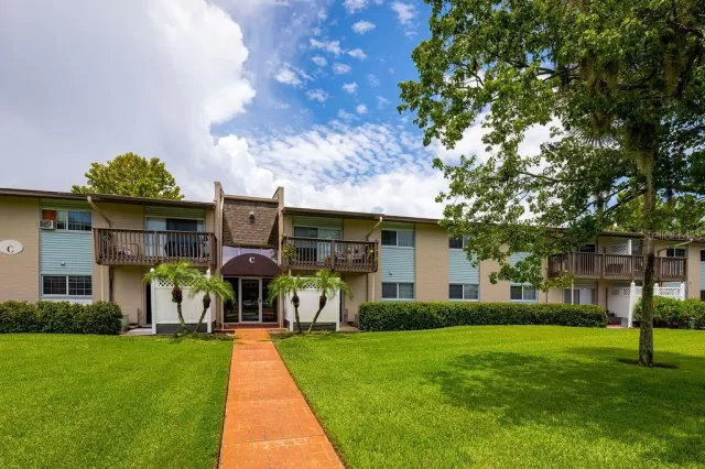 MLS: O6046809 Condo For Sale