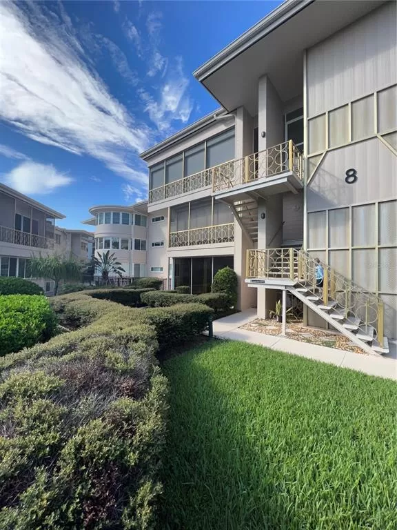 MLS: O6047377 Condo For Sale