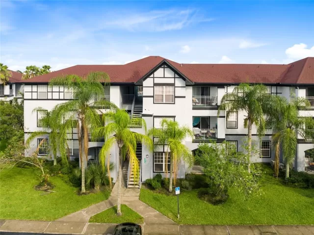 MLS: O6047846 Condo For Sale