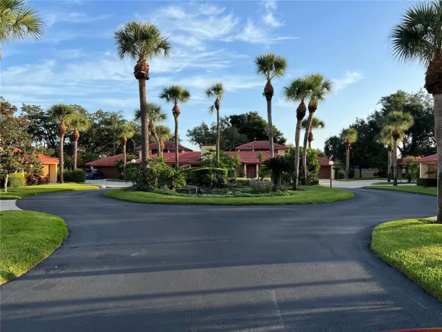 MLS: O6047860 Condo For Sale