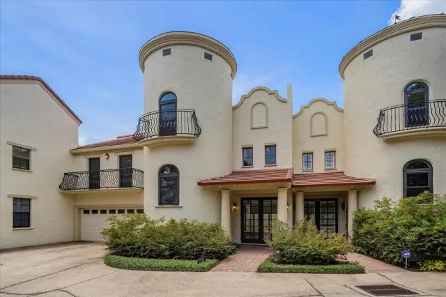 MLS: O6048415 Condo For Sale