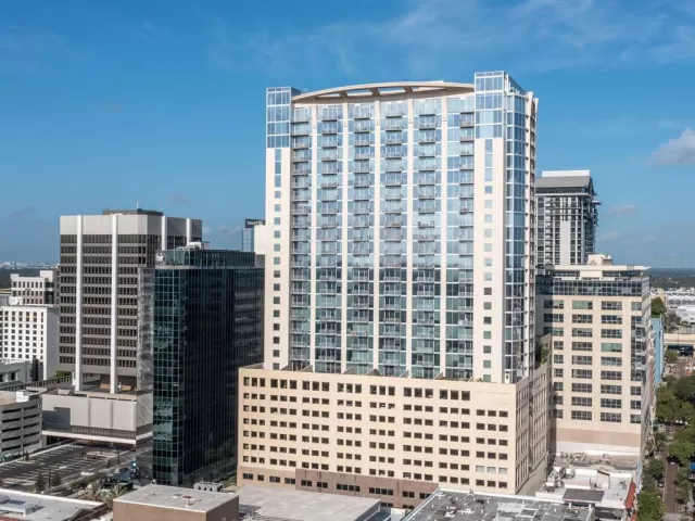 MLS: O6048437 Condo For Sale