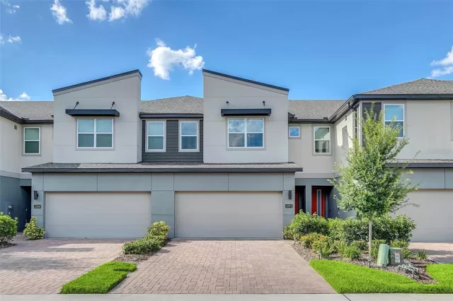 MLS: O6048589 Condo For Sale