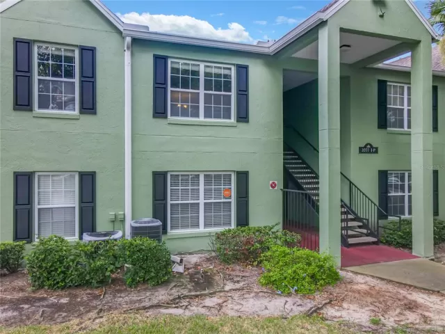 MLS: O6049275 Condo For Sale