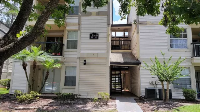 MLS: O6050058 Condo For Sale