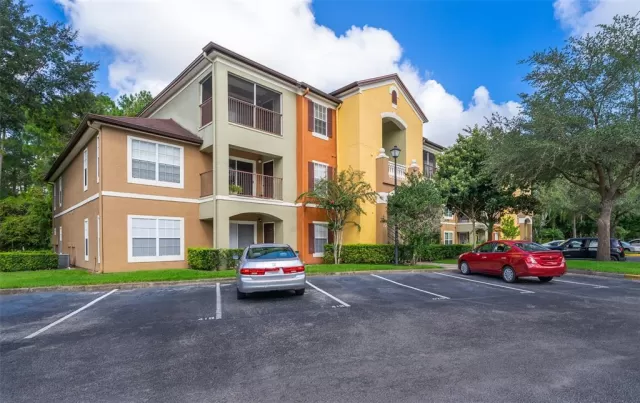 MLS: O6050283 Condo For Sale