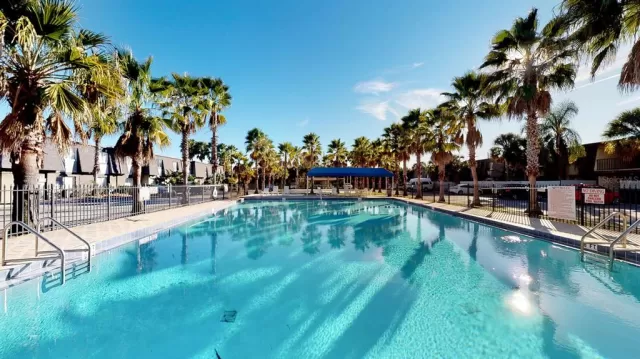 MLS: O6050396 Condo For Sale