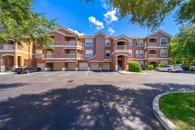 MLS: O6050553 Condo For Sale