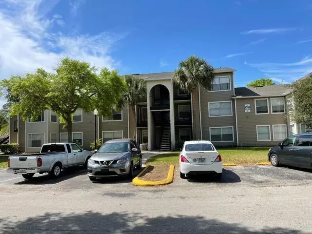 MLS: O6051724 Condo For Sale