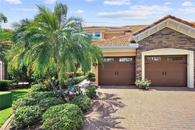 MLS: O6052030 Condo For Sale