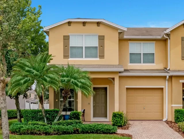 MLS: O6052068 Condo For Sale