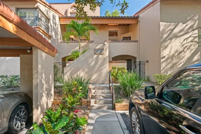 MLS: O6053195 Condo For Sale