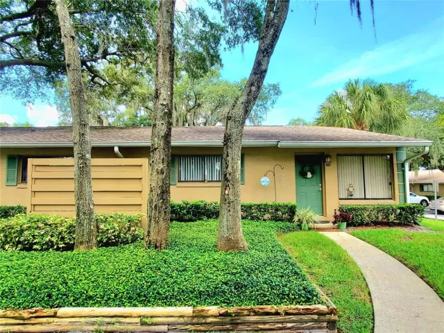 MLS: O6053328 Condo For Sale