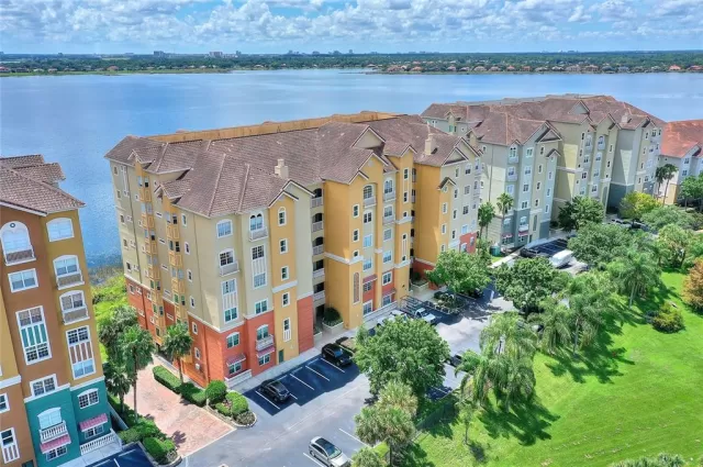 MLS: O6054032 Condo For Sale