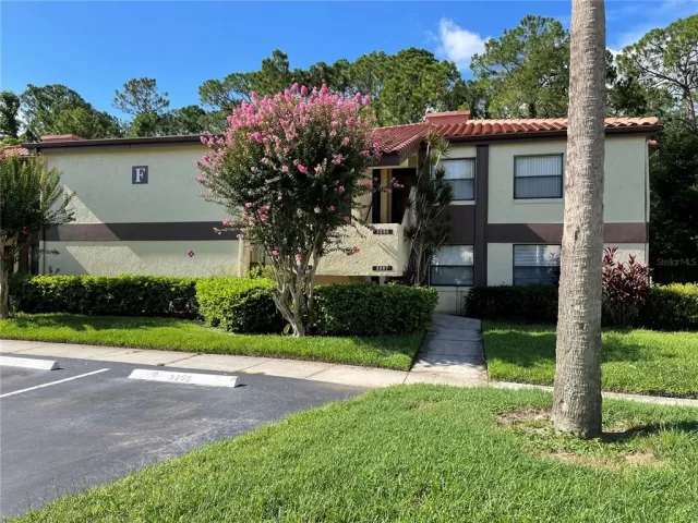 MLS: O6054206 Condo For Sale