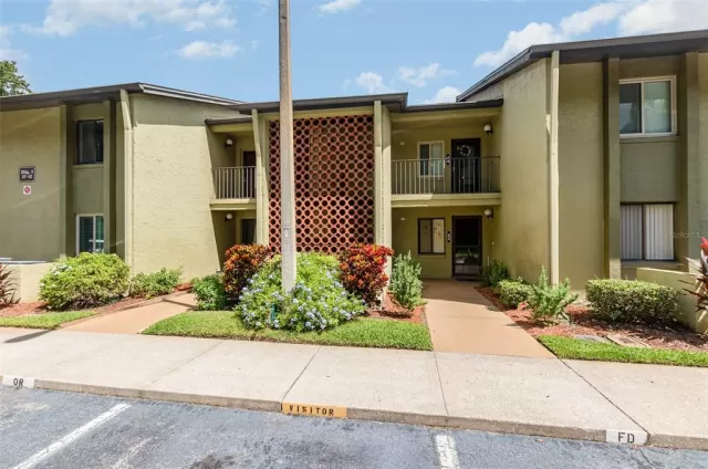 MLS: O6054407 Condo For Sale