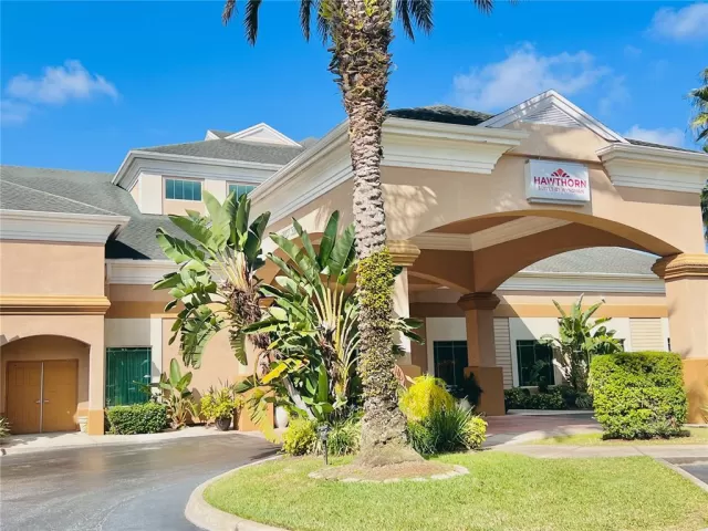 MLS: O6054416 Condo For Sale