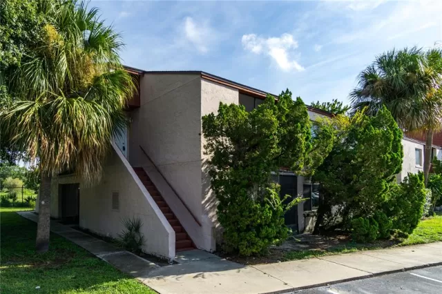 MLS: O6054545 Condo For Sale