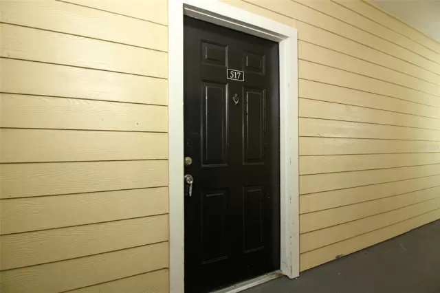 MLS: O6054624 Condo For Sale