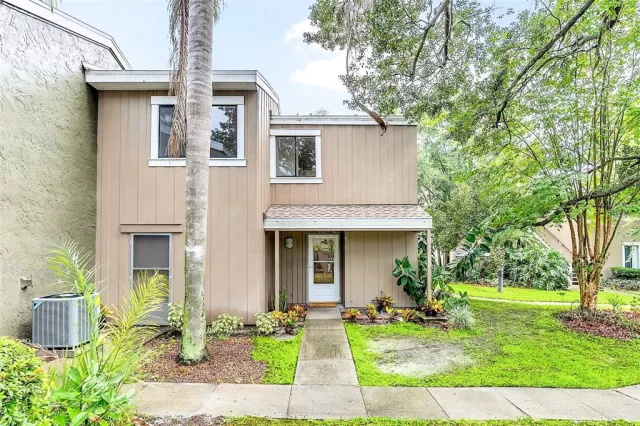 MLS: O6054719 Condo For Sale