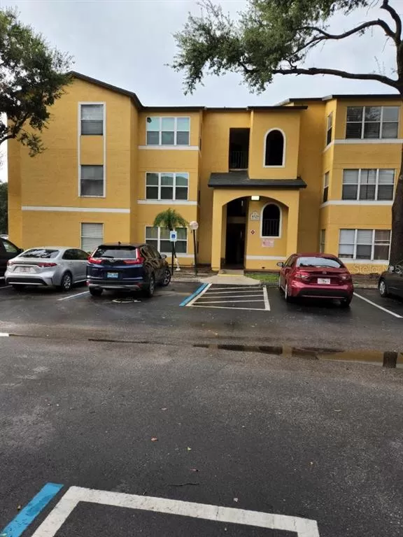 MLS: O6054783 Condo For Sale