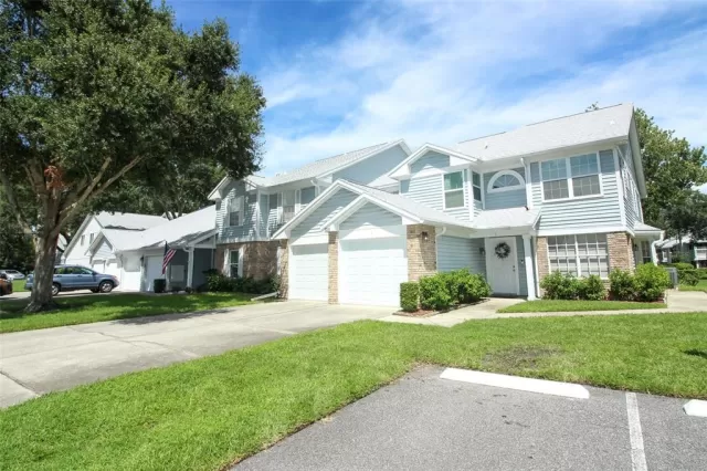 MLS: O6054831 Condo For Sale