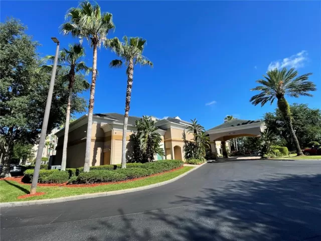 MLS: O6054834 Condo For Sale