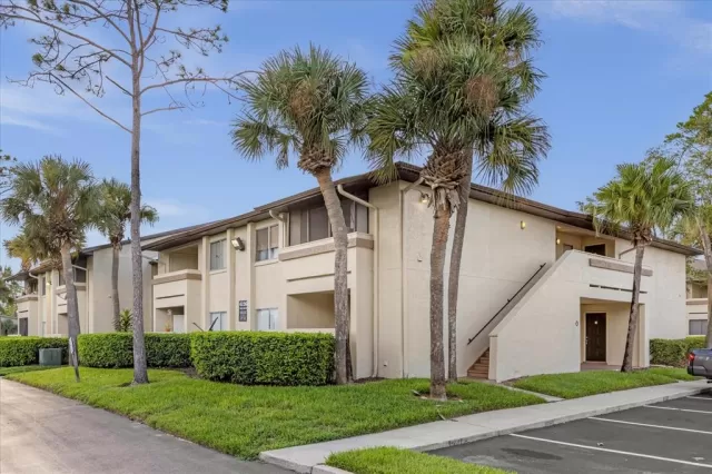 MLS: O6054921 Condo For Sale