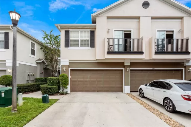 MLS: O6055062 Condo For Sale