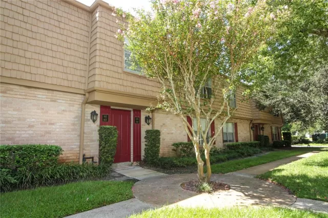 MLS: O6055069 Condo For Sale