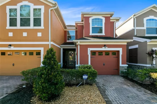 MLS: O6055279 Condo For Sale