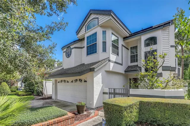 MLS: O6055388 Condo For Sale