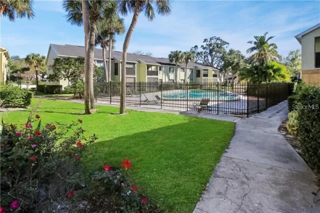 MLS: O6055393 Condo For Sale