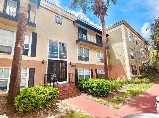 MLS: O6055454 Condo For Sale