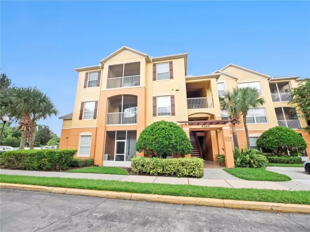 MLS: O6055960 Condo For Sale