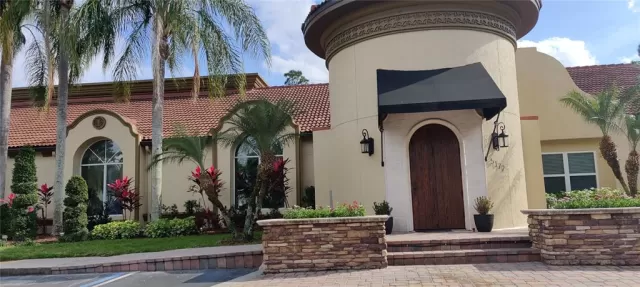 MLS: O6055965 Condo For Sale