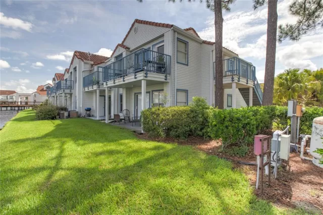 MLS: O6056488 Condo For Sale