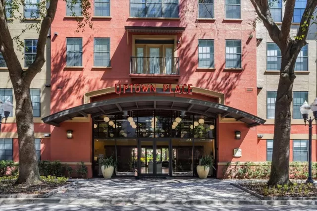 MLS: O6056772 Condo For Sale