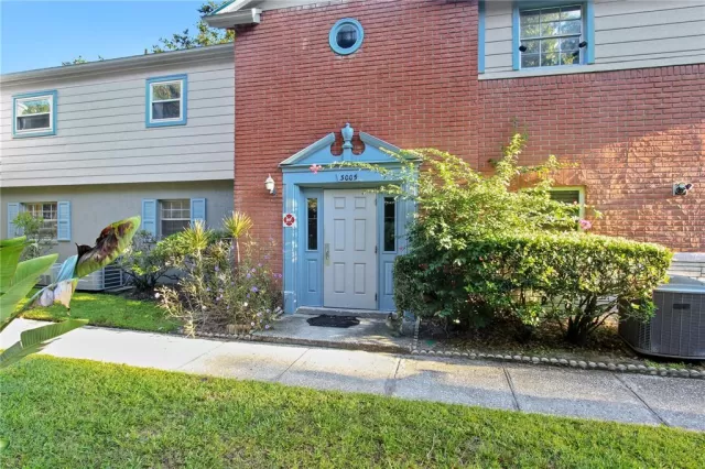 MLS: O6057715 Condo For Sale