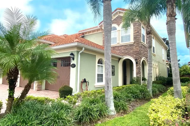 MLS: O6058164 Condo For Sale