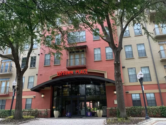 MLS: O6058202 Condo For Sale