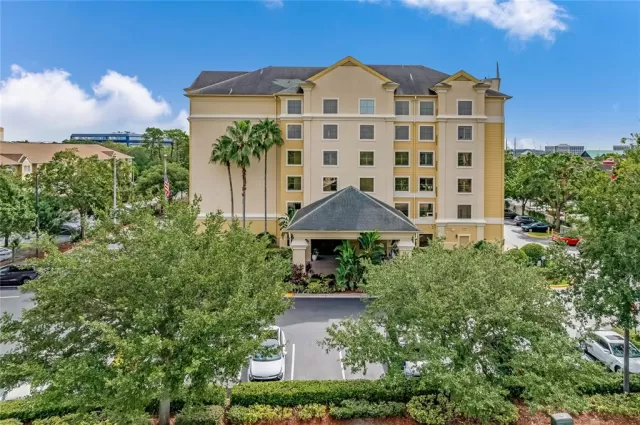 MLS: O6058675 Condo For Sale