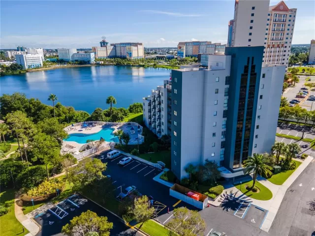 MLS: O6059631 Condo For Sale